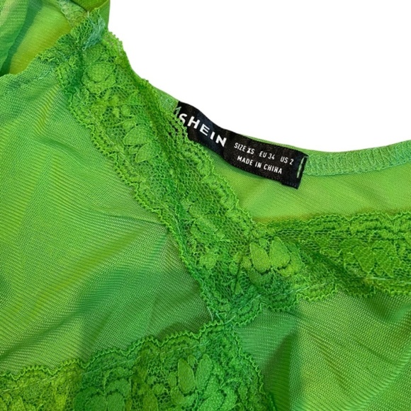 3 Tops 1 Hat Green Bundle 🤍 - Picture 4 of 9